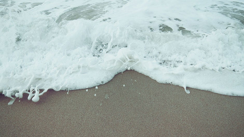 A Selfie Stick Saved a Family from Drowning