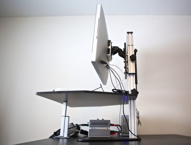 kangaroo-pro-standing-desk-1024x778