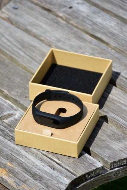 xiaomi mi band 2 packaging unboxed