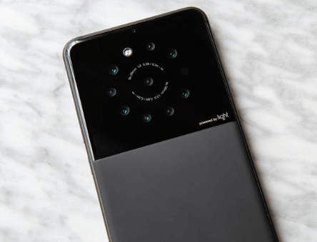 Light Smartphone Cameras