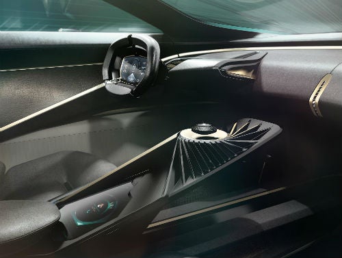 Lagonda all-terrain concept floating key