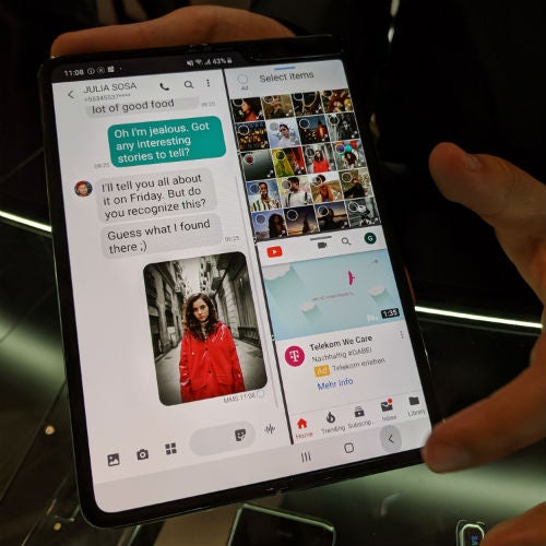 samsung galaxy fold multitask